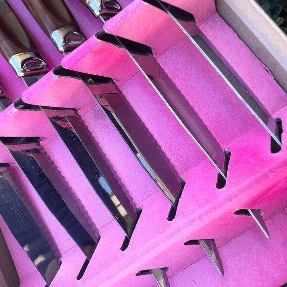 Vintage Regent Sheffield Steak Knife Set - Bakelite Handles - Set of 6 - Picture 3 of 6